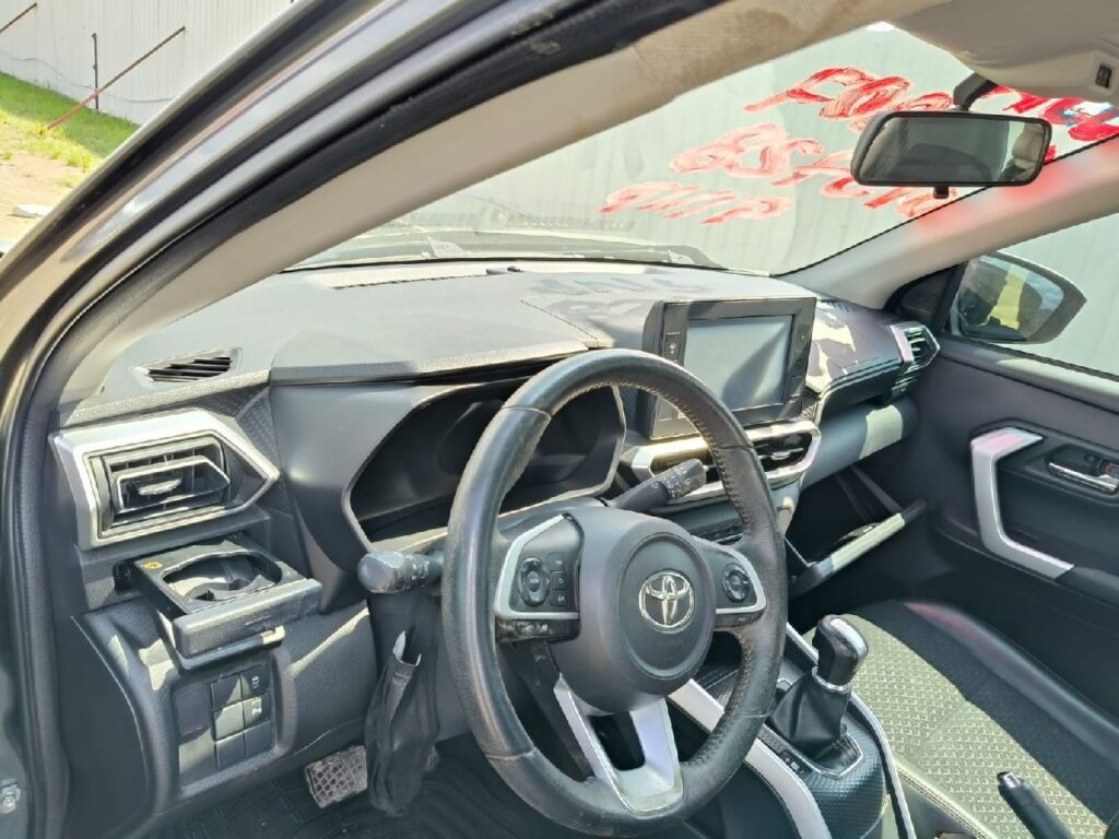 No te arriesgues comprando autos en subastas, tienen vicios ocultos y faltantes. Compra de manera directa con nosotros, todas nuestras unidades encienden y ruedan.