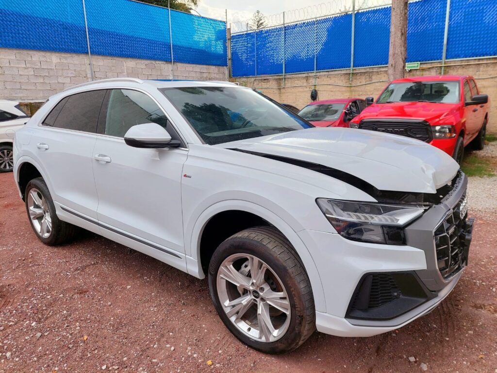 No te arriesgues comprando autos en subastas, tienen vicios ocultos y faltantes. Compra de manera directa con nosotros, todas nuestras unidades encienden y ruedan.