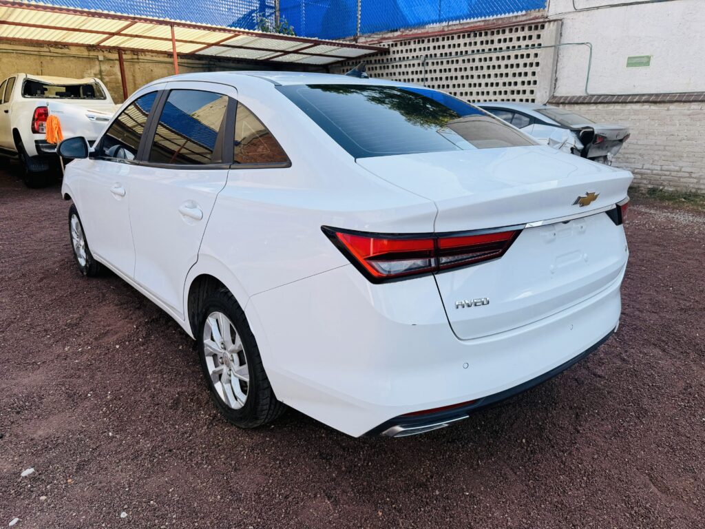 No te arriesgues comprando autos en subastas, tienen vicios ocultos y faltantes. Compra de manera directa con nosotros, todas nuestras unidades encienden y ruedan.