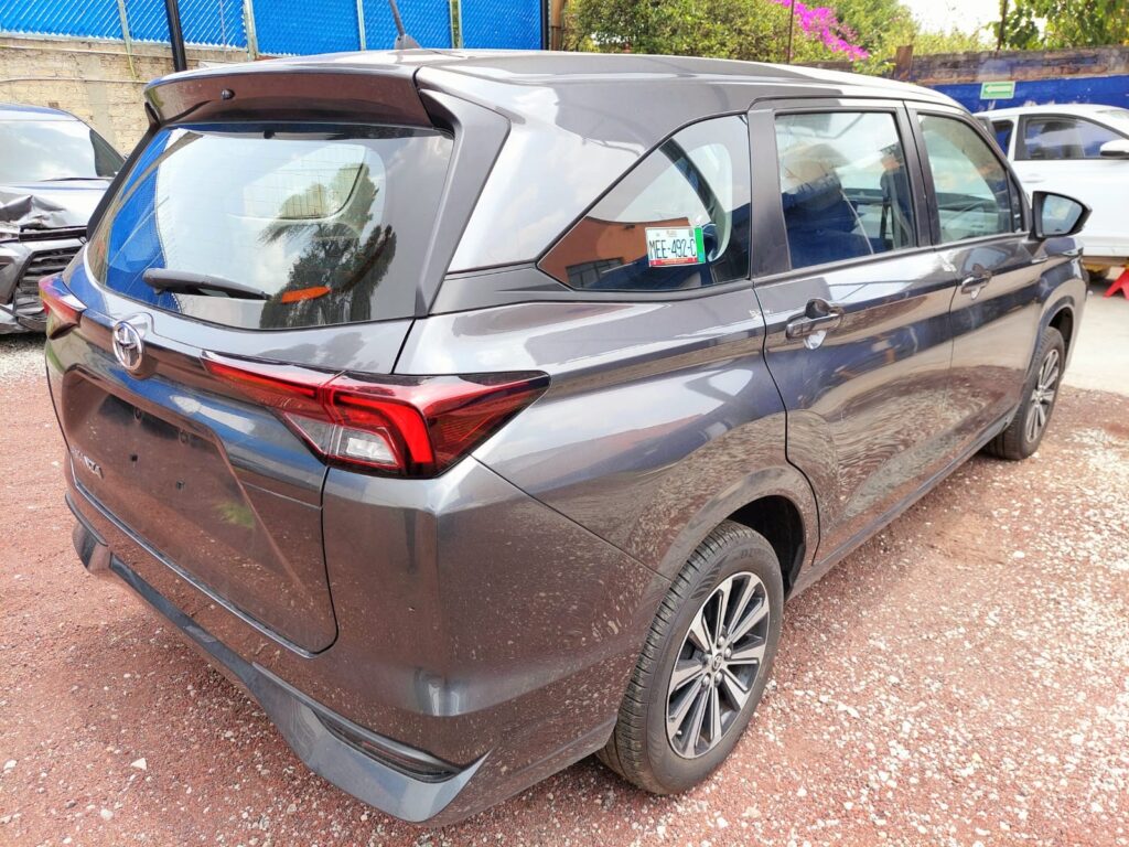 No te arriesgues comprando autos en subastas, tienen vicios ocultos y faltantes. Compra de manera directa con nosotros, todas nuestras unidades encienden y ruedan.