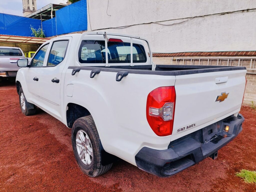 No te arriesgues comprando autos en subastas, tienen vicios ocultos y faltantes. Compra de manera directa con nosotros, todas nuestras unidades encienden y ruedan.