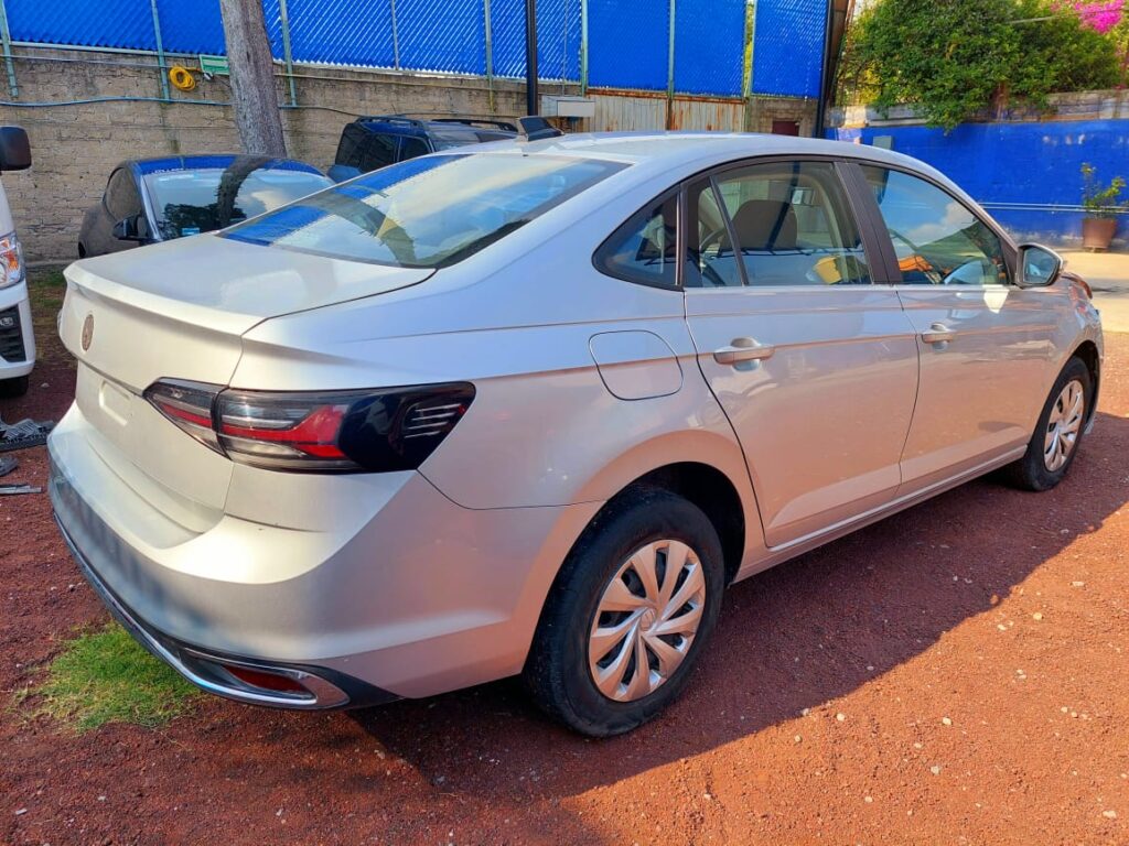 No te arriesgues comprando autos en subastas, tienen vicios ocultos y faltantes. Compra de manera directa con nosotros, todas nuestras unidades encienden y ruedan.