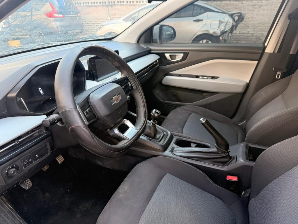 No te arriesgues comprando autos en subastas, tienen vicios ocultos y faltantes. Compra de manera directa con nosotros, todas nuestras unidades encienden y ruedan.