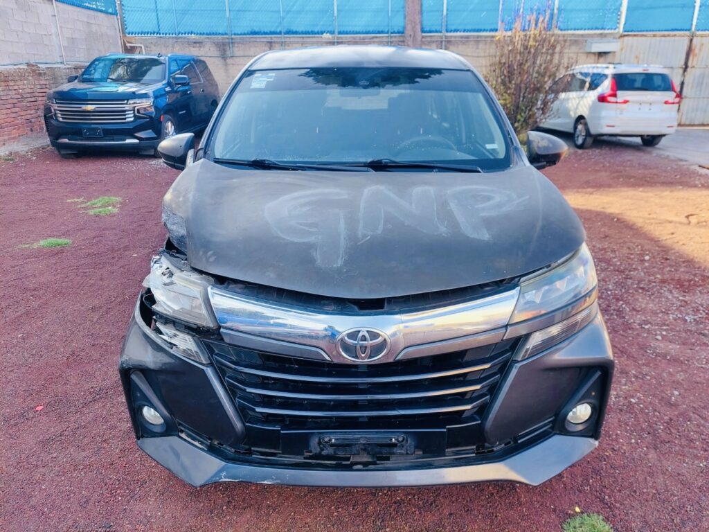 No te arriesgues comprando autos en subastas, tienen vicios ocultos y faltantes. Compra de manera directa con nosotros, todas nuestras unidades encienden y ruedan.