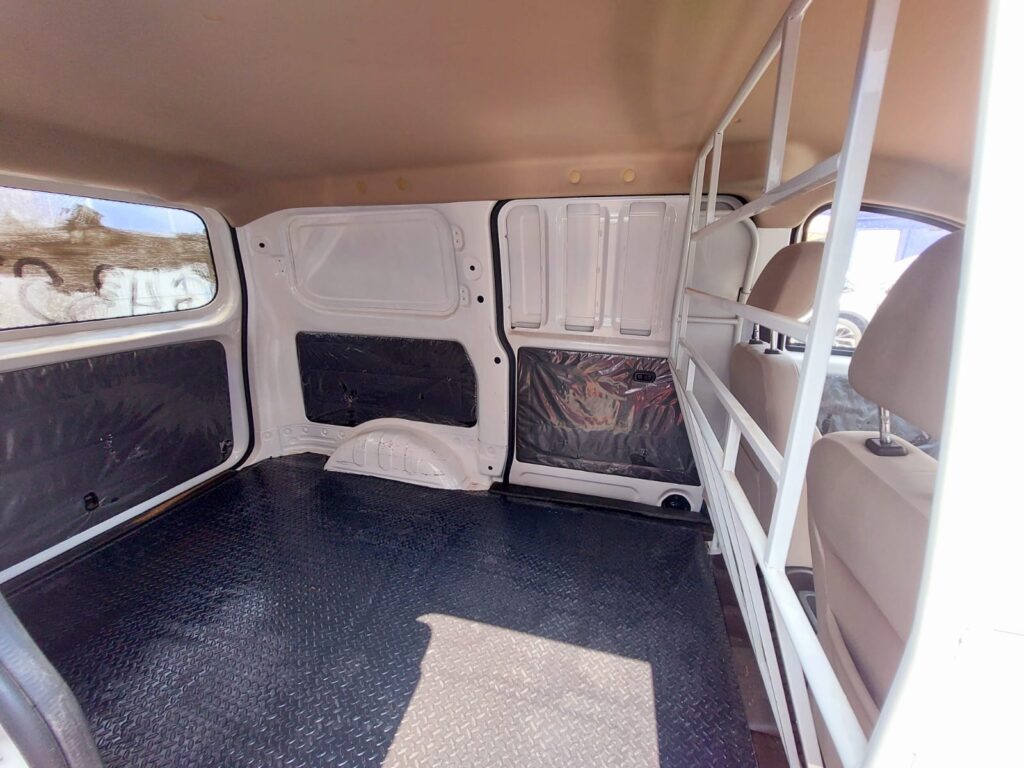 No te arriesgues comprando autos en subastas, tienen vicios ocultos y faltantes. Compra de manera directa con nosotros, todas nuestras unidades encienden y ruedan.