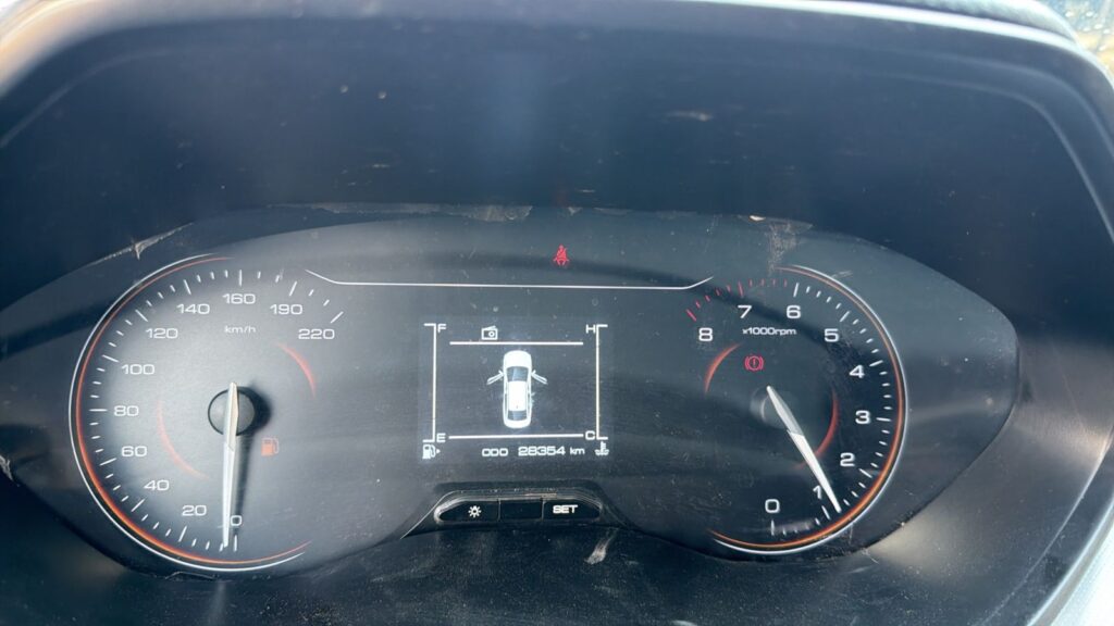 No te arriesgues comprando autos en subastas, tienen vicios ocultos y faltantes. Compra de manera directa con nosotros, todas nuestras unidades encienden y ruedan.