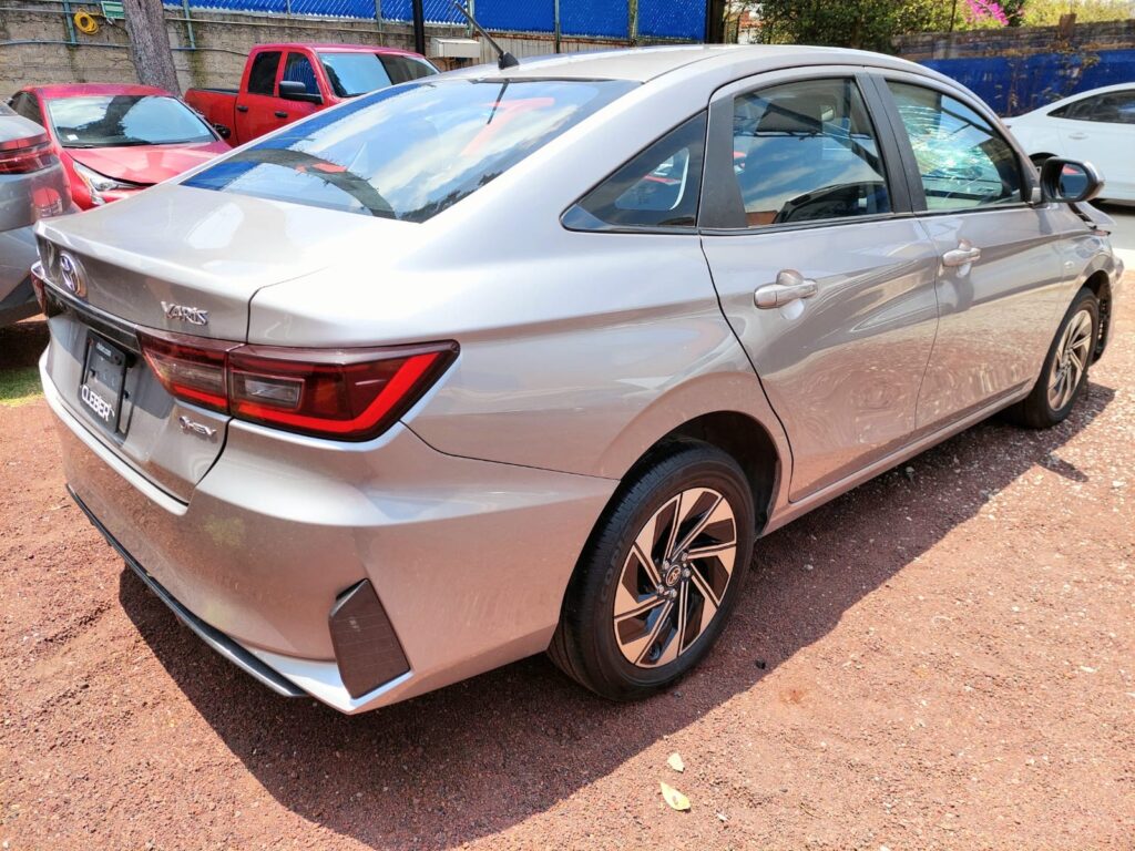 No te arriesgues comprando autos en subastas, tienen vicios ocultos y faltantes. Compra de manera directa con nosotros, todas nuestras unidades encienden y ruedan.