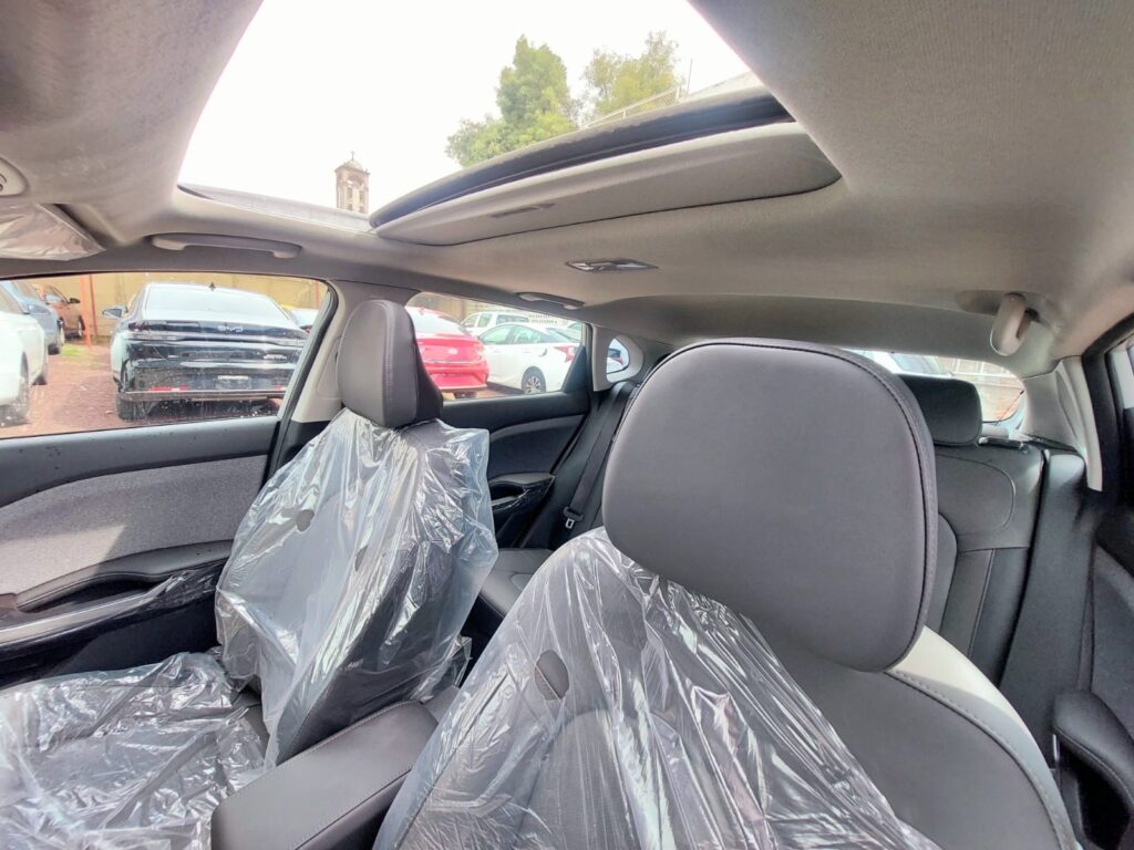 No te arriesgues comprando autos en subastas, tienen vicios ocultos y faltantes. Compra de manera directa con nosotros, todas nuestras unidades encienden y ruedan.