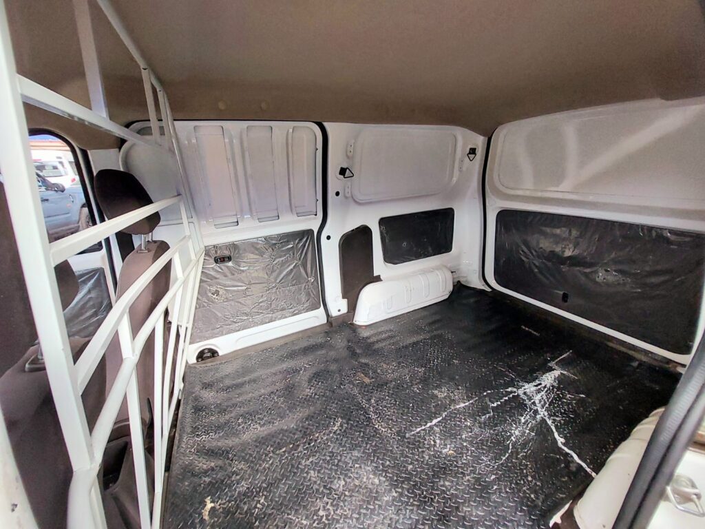 No te arriesgues comprando autos en subastas, tienen vicios ocultos y faltantes. Compra de manera directa con nosotros, todas nuestras unidades encienden y ruedan.