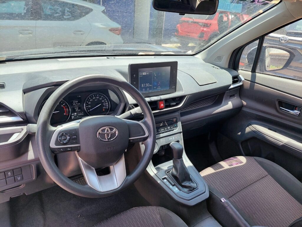 No te arriesgues comprando autos en subastas, tienen vicios ocultos y faltantes. Compra de manera directa con nosotros, todas nuestras unidades encienden y ruedan.