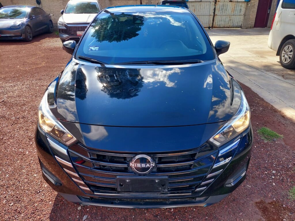 No te arriesgues comprando autos en subastas, tienen vicios ocultos y faltantes. Compra de manera directa con nosotros, todas nuestras unidades encienden y ruedan.