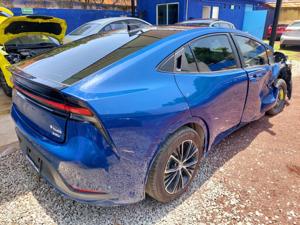 No te arriesgues comprando autos en subastas, tienen vicios ocultos y faltantes. Compra de manera directa con nosotros, todas nuestras unidades encienden y ruedan.