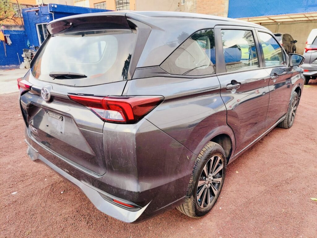 No te arriesgues comprando autos en subastas, tienen vicios ocultos y faltantes. Compra de manera directa con nosotros, todas nuestras unidades encienden y ruedan.