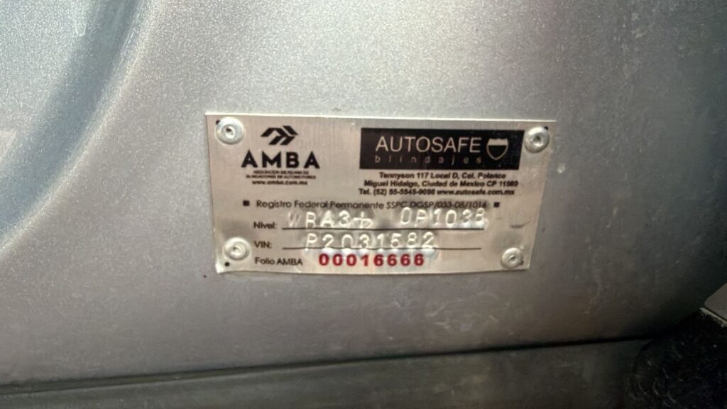 No te arriesgues comprando autos en subastas, tienen vicios ocultos y faltantes. Compra de manera directa con nosotros, todas nuestras unidades encienden y ruedan.