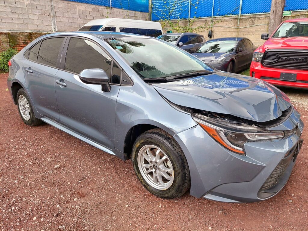 No te arriesgues comprando autos en subastas, tienen vicios ocultos y faltantes. Compra de manera directa con nosotros, todas nuestras unidades encienden y ruedan.