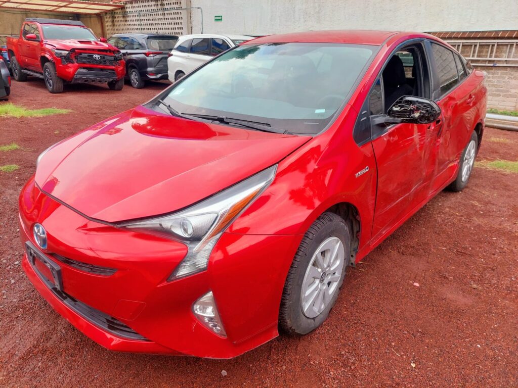 No te arriesgues comprando autos en subastas, tienen vicios ocultos y faltantes. Compra de manera directa con nosotros, todas nuestras unidades encienden y ruedan.