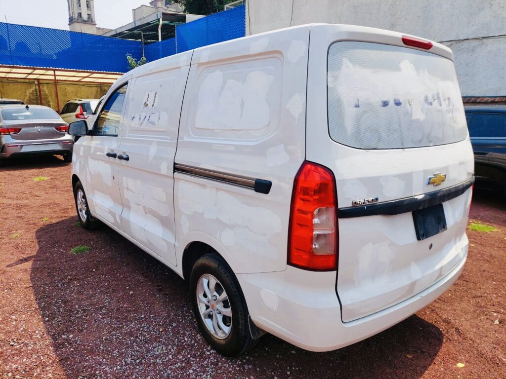 No te arriesgues comprando autos en subastas, tienen vicios ocultos y faltantes. Compra de manera directa con nosotros, todas nuestras unidades encienden y ruedan.