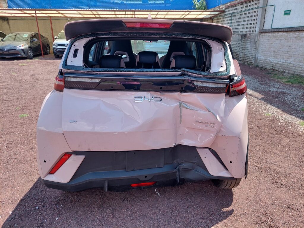 No te arriesgues comprando autos en subastas, tienen vicios ocultos y faltantes. Compra de manera directa con nosotros, todas nuestras unidades encienden y ruedan.