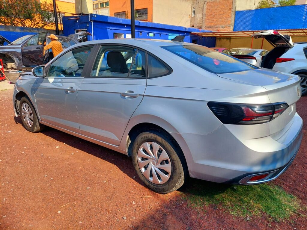 No te arriesgues comprando autos en subastas, tienen vicios ocultos y faltantes. Compra de manera directa con nosotros, todas nuestras unidades encienden y ruedan.
