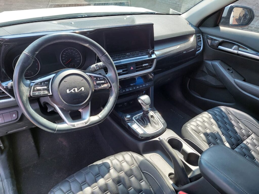 No te arriesgues comprando autos en subastas, tienen vicios ocultos y faltantes. Compra de manera directa con nosotros, todas nuestras unidades encienden y ruedan.