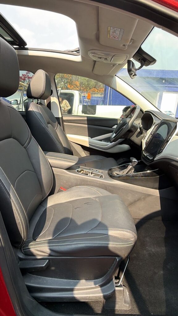 No te arriesgues comprando autos en subastas, tienen vicios ocultos y faltantes. Compra de manera directa con nosotros, todas nuestras unidades encienden y ruedan.