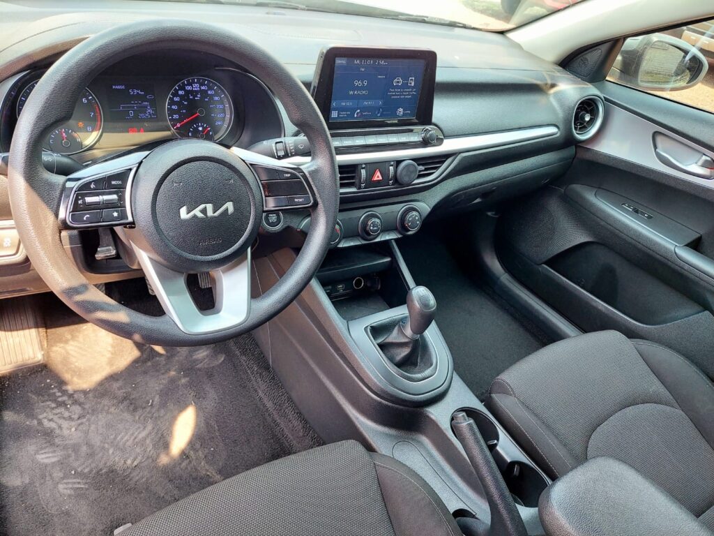 No te arriesgues comprando autos en subastas, tienen vicios ocultos y faltantes. Compra de manera directa con nosotros, todas nuestras unidades encienden y ruedan.