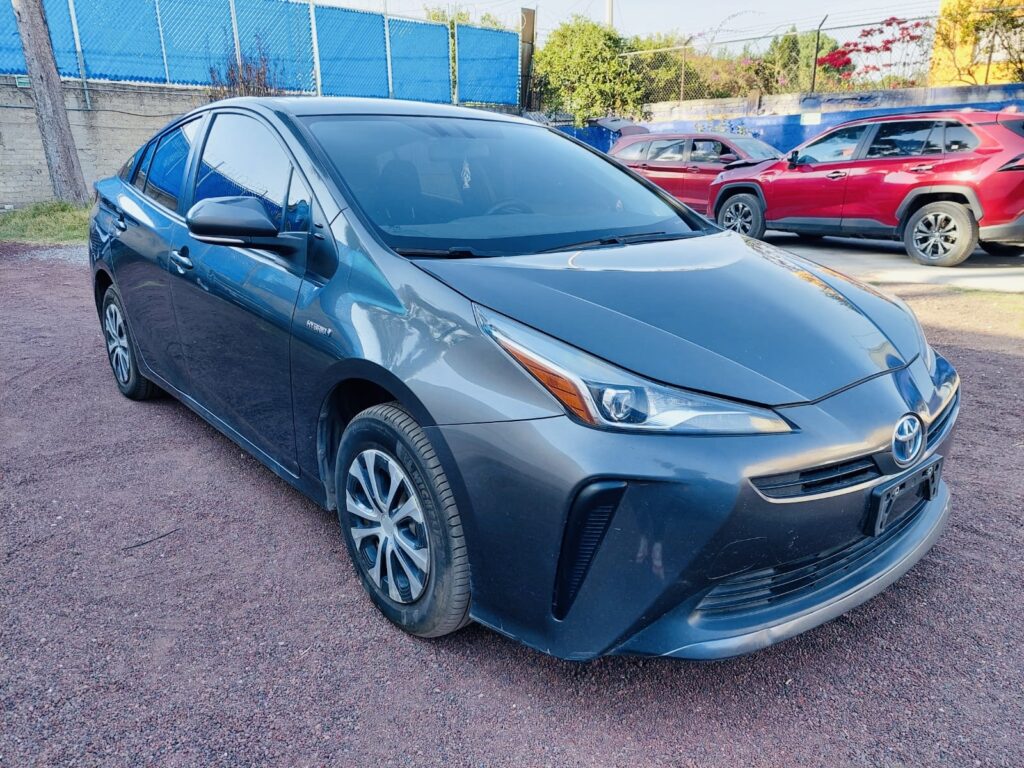 No te arriesgues comprando autos en subastas, tienen vicios ocultos y faltantes. Compra de manera directa con nosotros, todas nuestras unidades encienden y ruedan.