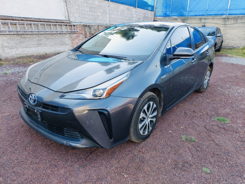 No te arriesgues comprando autos en subastas, tienen vicios ocultos y faltantes. Compra de manera directa con nosotros, todas nuestras unidades encienden y ruedan.