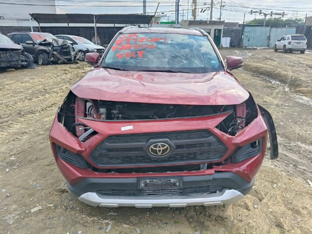 No te arriesgues comprando autos en subastas, tienen vicios ocultos y faltantes. Compra de manera directa con nosotros, todas nuestras unidades encienden y ruedan.