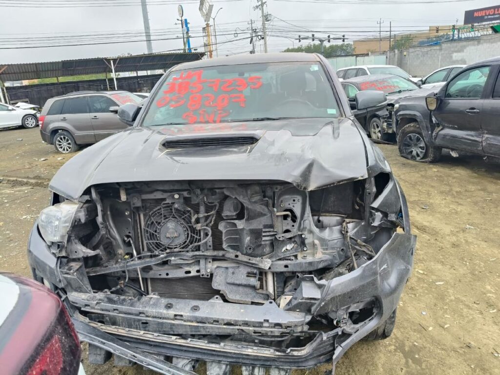 No te arriesgues comprando autos en subastas, tienen vicios ocultos y faltantes. Compra de manera directa con nosotros, todas nuestras unidades encienden y ruedan.