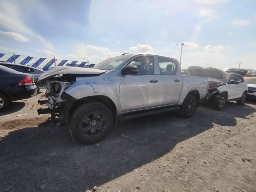 No te arriesgues comprando autos en subastas, tienen vicios ocultos y faltantes. Compra de manera directa con nosotros, todas nuestras unidades encienden y ruedan.