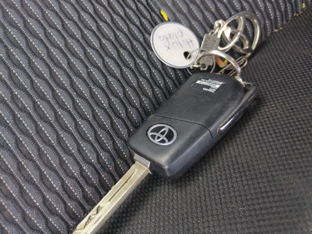 No te arriesgues comprando autos en subastas, tienen vicios ocultos y faltantes. Compra de manera directa con nosotros, todas nuestras unidades encienden y ruedan.