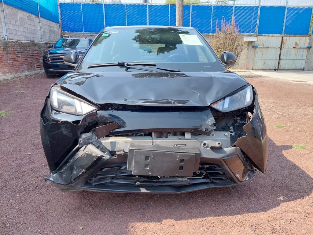 No te arriesgues comprando autos en subastas, tienen vicios ocultos y faltantes. Compra de manera directa con nosotros, todas nuestras unidades encienden y ruedan.