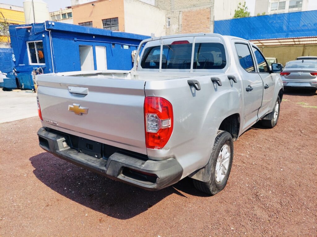 No te arriesgues comprando autos en subastas, tienen vicios ocultos y faltantes. Compra de manera directa con nosotros, todas nuestras unidades encienden y ruedan.