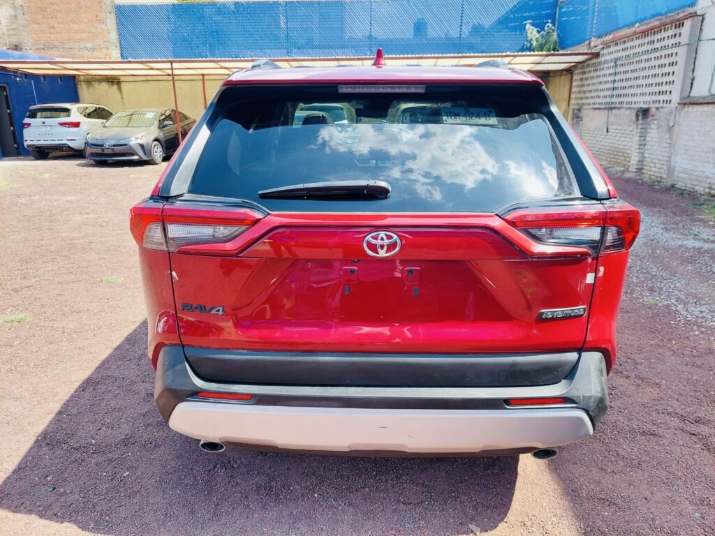 No te arriesgues comprando autos en subastas, tienen vicios ocultos y faltantes. Compra de manera directa con nosotros, todas nuestras unidades encienden y ruedan.