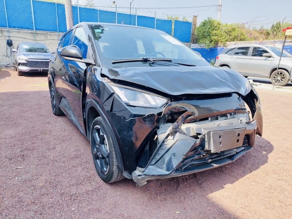 No te arriesgues comprando autos en subastas, tienen vicios ocultos y faltantes. Compra de manera directa con nosotros, todas nuestras unidades encienden y ruedan.