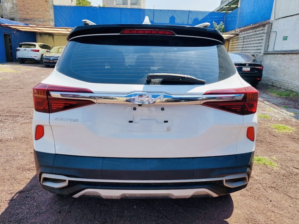 No te arriesgues comprando autos en subastas, tienen vicios ocultos y faltantes. Compra de manera directa con nosotros, todas nuestras unidades encienden y ruedan.