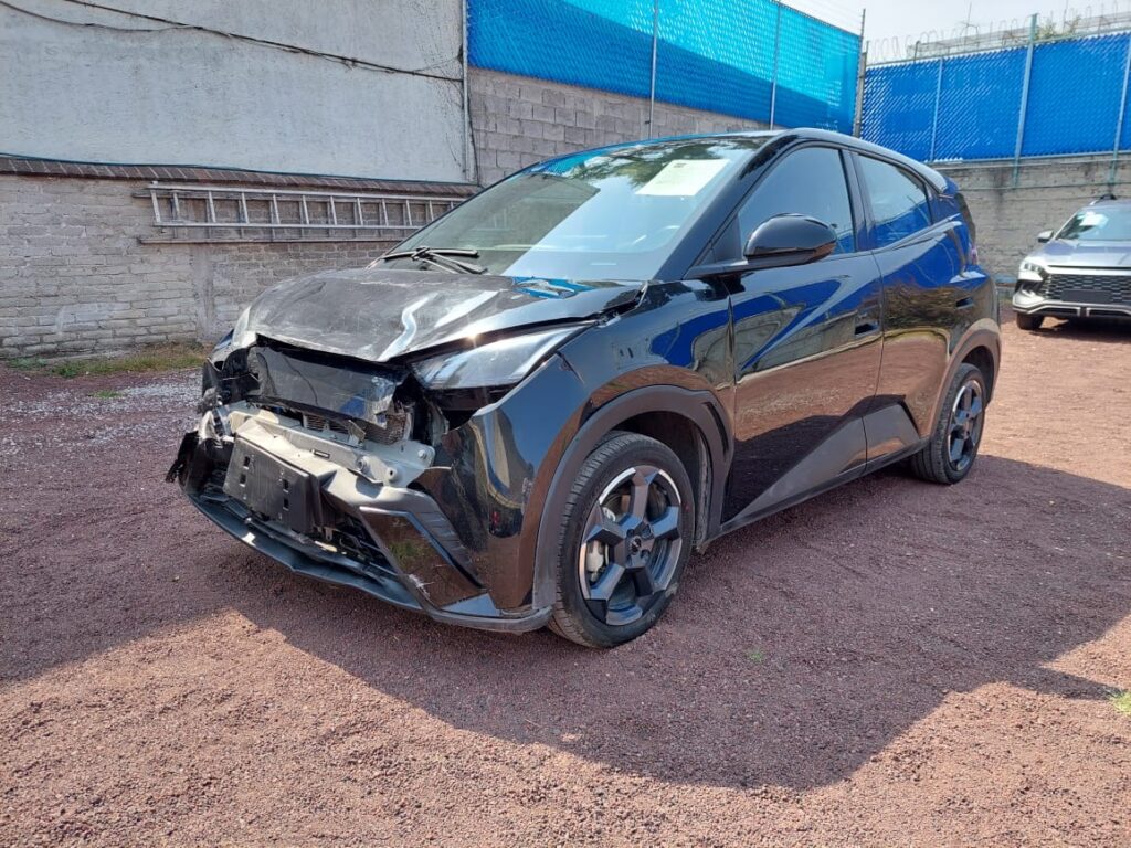 No te arriesgues comprando autos en subastas, tienen vicios ocultos y faltantes. Compra de manera directa con nosotros, todas nuestras unidades encienden y ruedan.