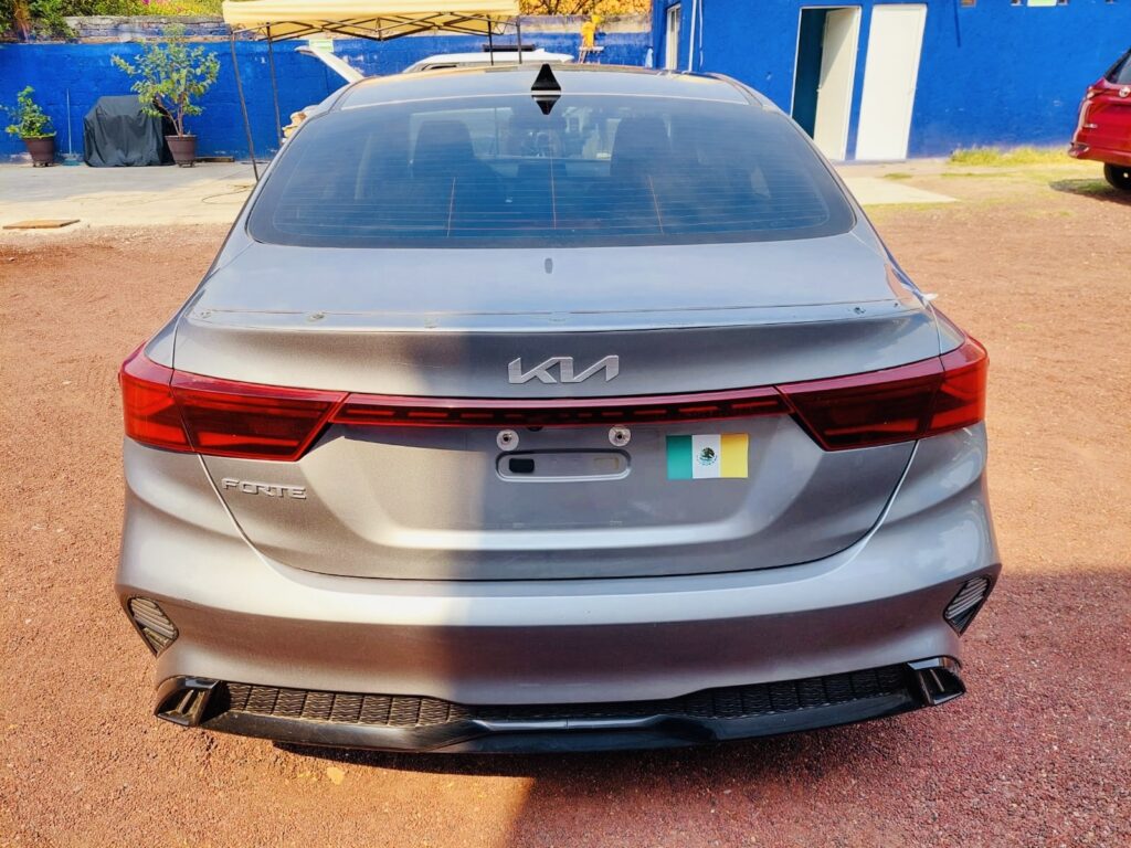 No te arriesgues comprando autos en subastas, tienen vicios ocultos y faltantes. Compra de manera directa con nosotros, todas nuestras unidades encienden y ruedan.