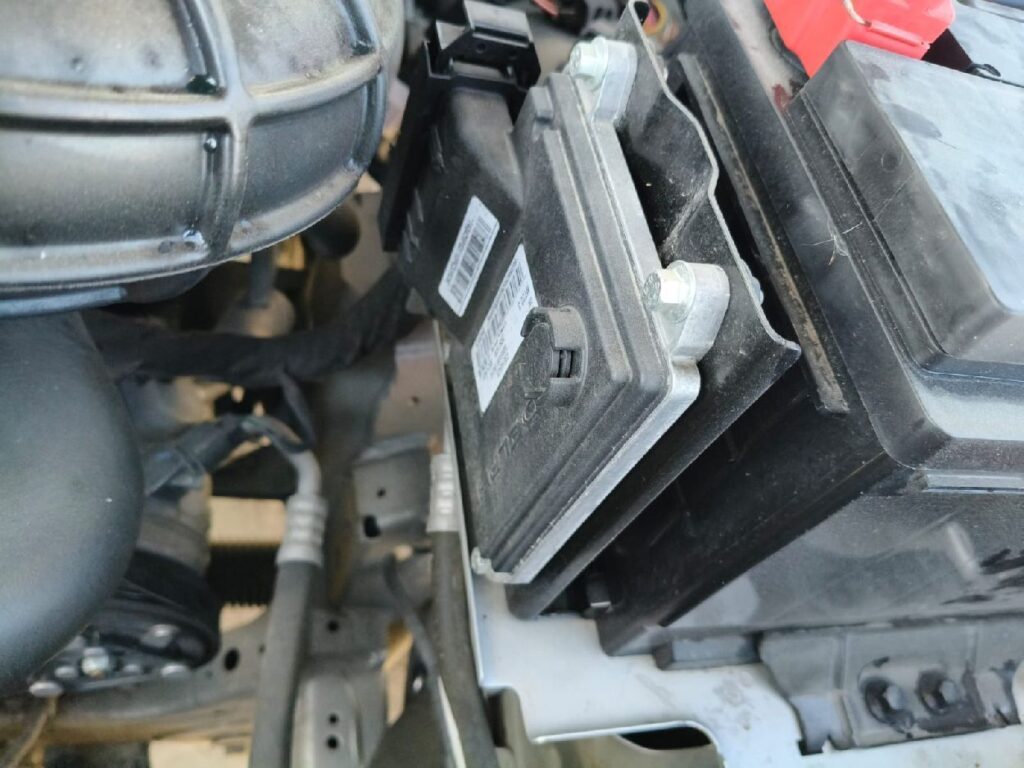 No te arriesgues comprando autos en subastas, tienen vicios ocultos y faltantes. Compra de manera directa con nosotros, todas nuestras unidades encienden y ruedan.