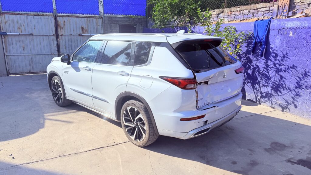 No te arriesgues comprando autos en subastas, tienen vicios ocultos y faltantes. Compra de manera directa con nosotros, todas nuestras unidades encienden y ruedan.