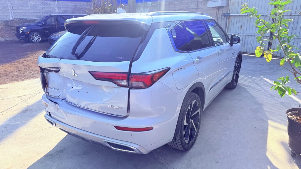 No te arriesgues comprando autos en subastas, tienen vicios ocultos y faltantes. Compra de manera directa con nosotros, todas nuestras unidades encienden y ruedan.