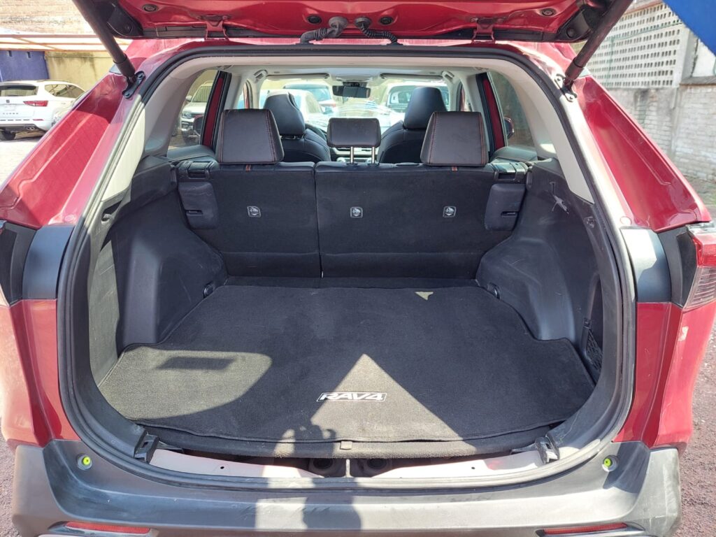 No te arriesgues comprando autos en subastas, tienen vicios ocultos y faltantes. Compra de manera directa con nosotros, todas nuestras unidades encienden y ruedan.