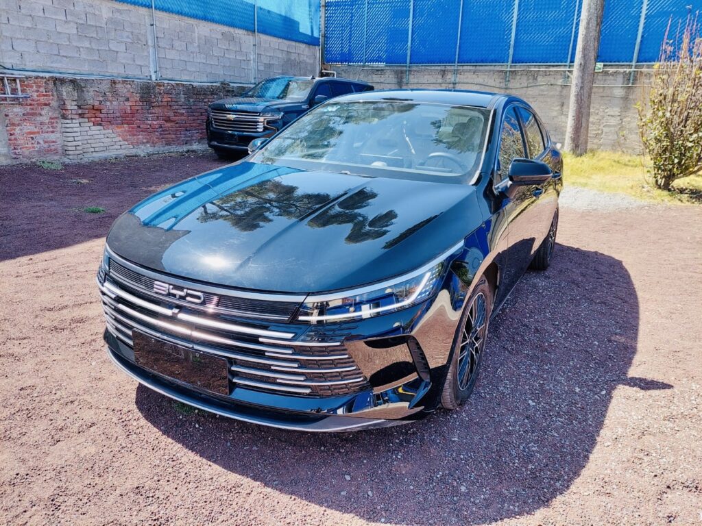 No te arriesgues comprando autos en subastas, tienen vicios ocultos y faltantes. Compra de manera directa con nosotros, todas nuestras unidades encienden y ruedan.