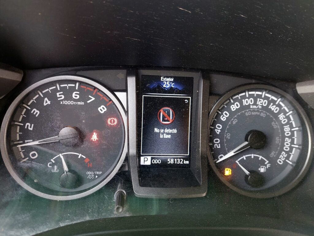 No te arriesgues comprando autos en subastas, tienen vicios ocultos y faltantes. Compra de manera directa con nosotros, todas nuestras unidades encienden y ruedan.