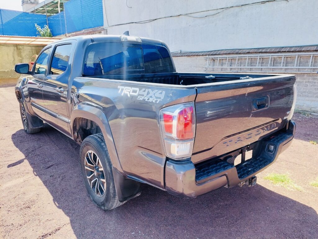 No te arriesgues comprando autos en subastas, tienen vicios ocultos y faltantes. Compra de manera directa con nosotros, todas nuestras unidades encienden y ruedan.