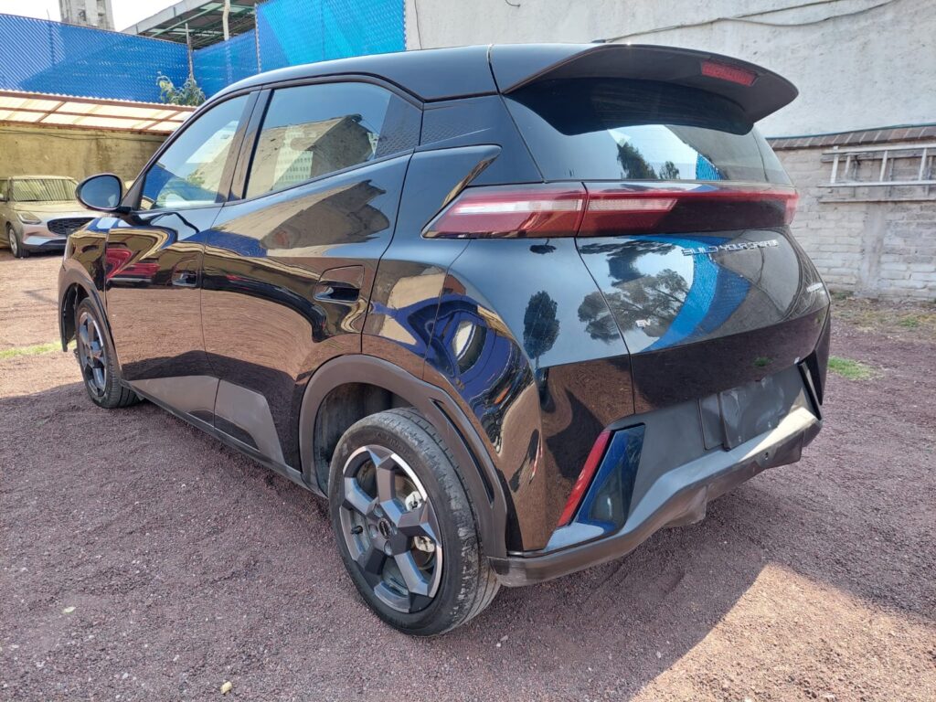 No te arriesgues comprando autos en subastas, tienen vicios ocultos y faltantes. Compra de manera directa con nosotros, todas nuestras unidades encienden y ruedan.