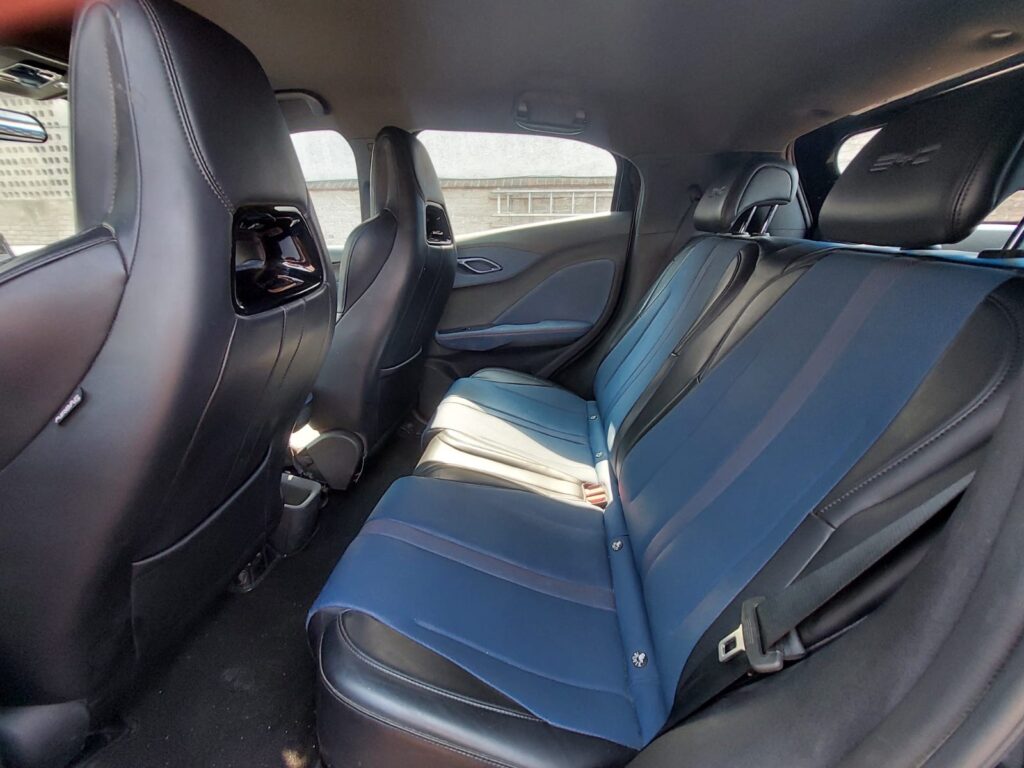 No te arriesgues comprando autos en subastas, tienen vicios ocultos y faltantes. Compra de manera directa con nosotros, todas nuestras unidades encienden y ruedan.