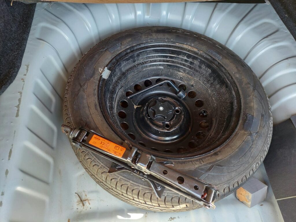 No te arriesgues comprando autos en subastas, tienen vicios ocultos y faltantes. Compra de manera directa con nosotros, todas nuestras unidades encienden y ruedan.