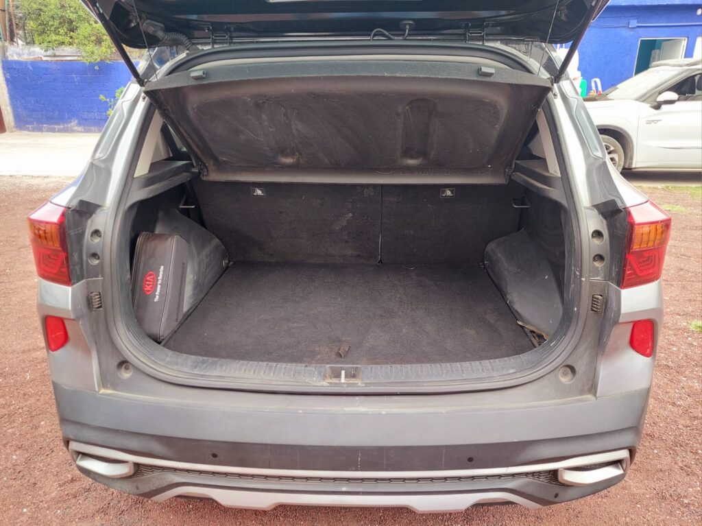 No te arriesgues comprando autos en subastas, tienen vicios ocultos y faltantes. Compra de manera directa con nosotros, todas nuestras unidades encienden y ruedan.